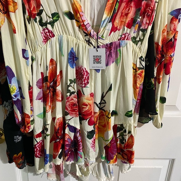 Choies Floral Long Sleeve Dress - Black and Cream - Picture 6 of 13